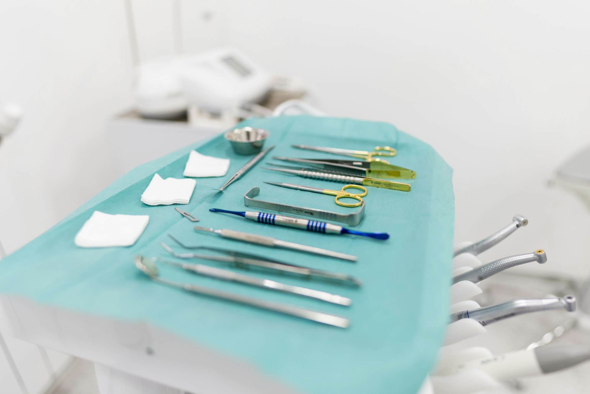Dentist surgical instruments